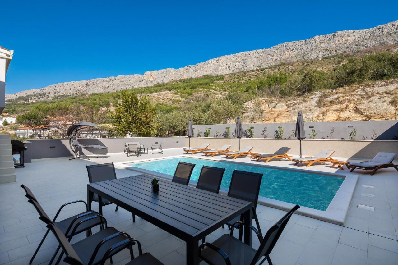 Luxury Apartment Lorena - Private Heated Pool - Jesenice  Bagian luar foto