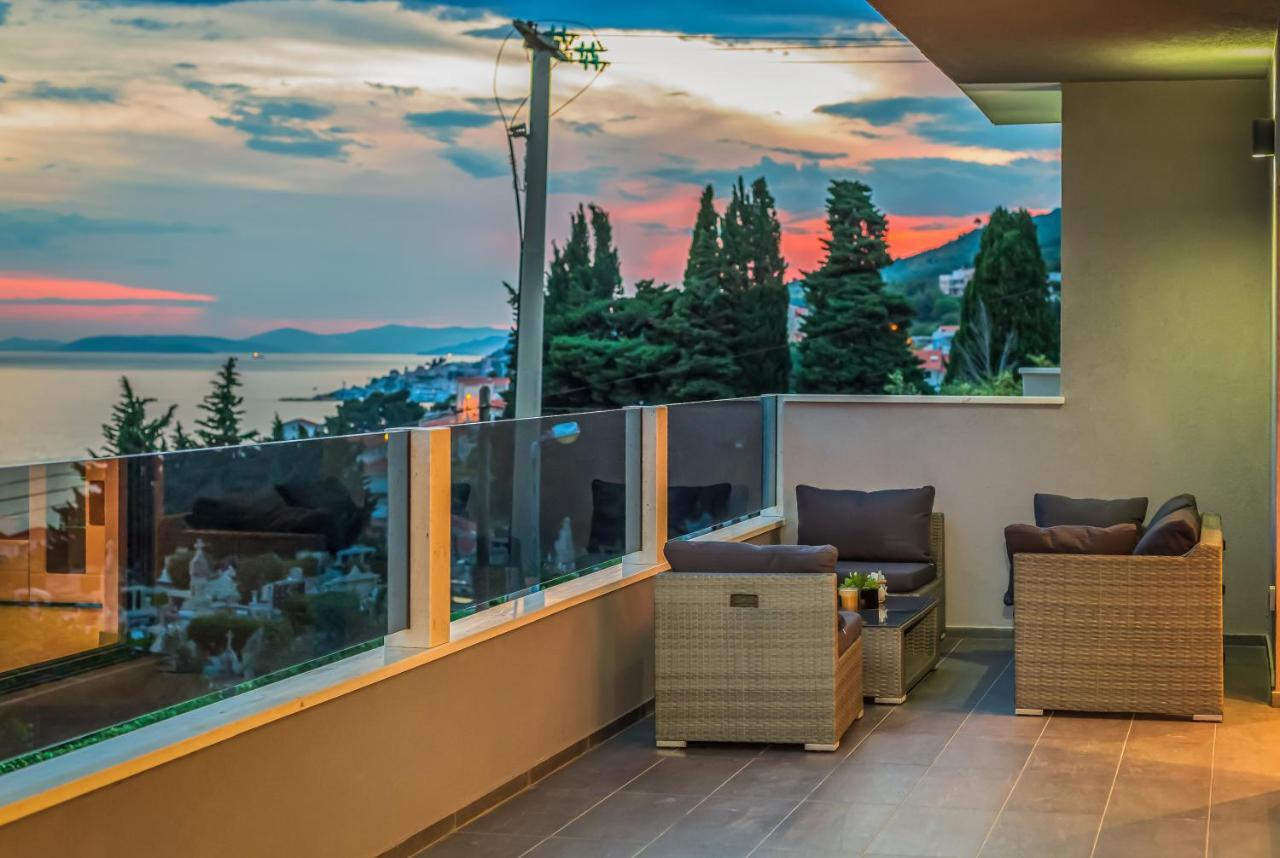 Luxury Apartment Lorena - Private Heated Pool - Jesenice  Bagian luar foto