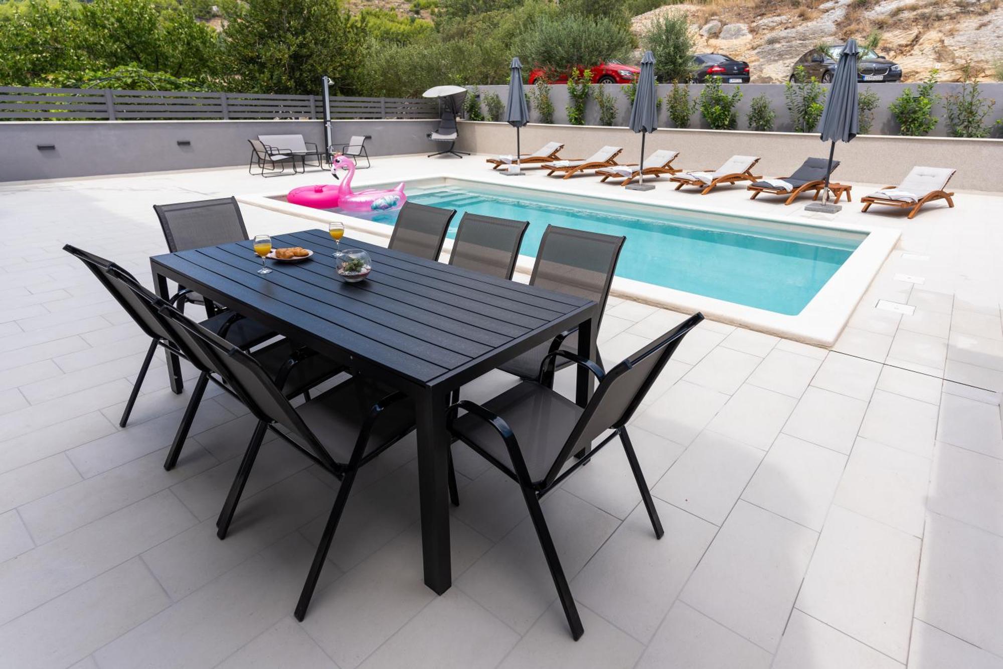 Luxury Apartment Lorena - Private Heated Pool - Jesenice  Bagian luar foto